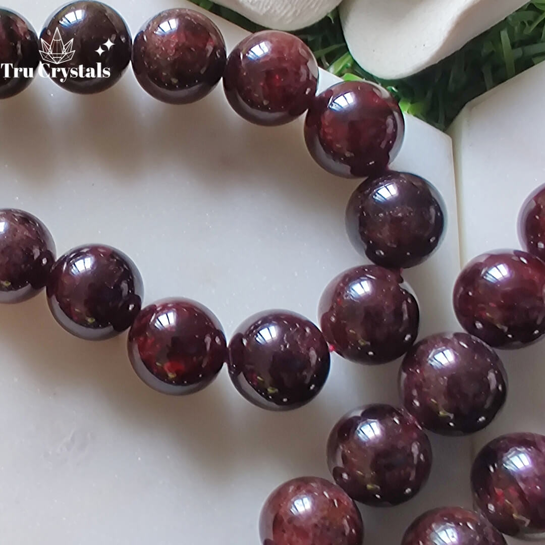 Garnet on sale stone mala